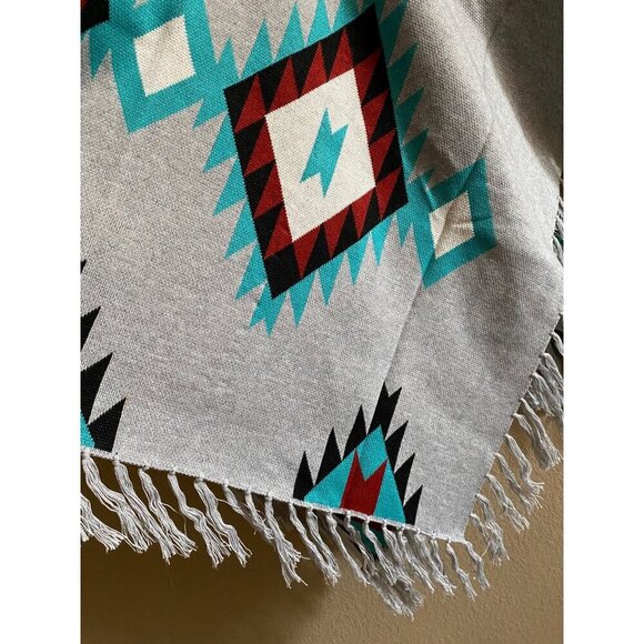 Lucchese Lightweight Alpaca Cape Peruvian Poncho One Size Fits Most Gray Multi - Picture 6 of 6